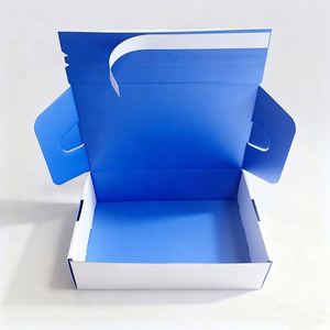 Caja de Embalaje para Lencería con Acabado UV OEM, Caja Corrugada Autoadhesiva para Ropa Interior y Prendas Íntimas - Product Image 3