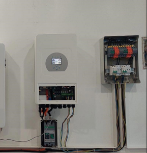 Système solaire Rosen 5 kW 10 kW 12 kW pour usage domestique avec batterie au lithium 48 V 200 Ah 51,2 V 200 Ah 51,2 V 314 Ah - Product Image 1