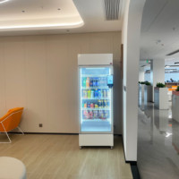 Distributeur automatique intelligent 2026 avec reconnaissance visuelle IA pour snacks et boissons, écran tactile, SDK, options de paiement multiples, en acier inoxydable 150-200