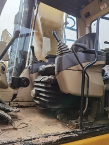 Vente directe d'usine : Excavatrice sur chenilles CAT 325D, équipement de construction hydraulique, machinerie lourde d'occasion en bon état - Product Image 6