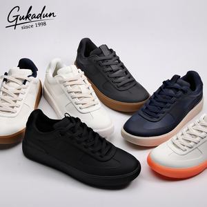 2025低帮时尚情侣运动鞋，舒适德国网眼衬里，适合训练秋季男士平底运动鞋 - Product Image 6