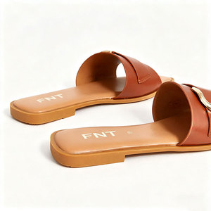 Chất Lượng Cao Của Phụ Nữ Mùa Hè Giày Phẳng Mới Chống-Trượt Chịu Mài Mòn Thời Trang Cho Dép PU Đế Nhà Máy Trực Tiếp Bán - Product Image 4