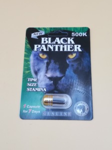 Cápsulas Herbales Black Panther Originales y Populares, Fórmula con Hoja de Yohimbe y Damiana, Apoyo para la Energía Física Masculina Saludable - Product Image 1