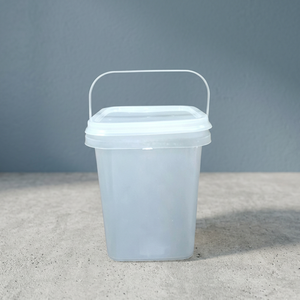 Seau carré en plastique blanc de 10 L, seau durable avec poignée et couvercle, pour le stockage de l'eau et les applications industrielles - Product Image 2