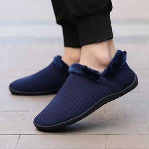 Chaussons d'intérieur et d'extérieur en daim velours moelleux pour homme, femme et couple, motif floral, chauds et antidérapants, pour l'automne et l'hiver - Product Image 3