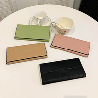 Dompet Wanita Portabel Bahan Poliuretan Desain Anyaman Stylish Dompet Lipat Ukuran Pendek Modis Bahan Poliester Dapat Disesuaikan Merk