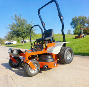 Cortadora de Césped Industrial Todoterreno a Control Remoto con Motor de Gasolina de Doble Accionamiento Hidrostático y Ancho de Corte de 48 Pulgadas - Product Image 3