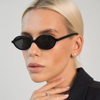 Lunettes de soleil rétro ovales à petite monture pour femmes, lunettes haut de gamme Instagram pour la photographie de rue, lunettes de soleil de protection solaire