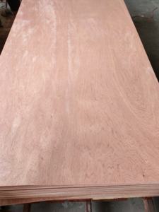 Okoume-<span class=keywords><strong>madera</strong></span> contrachapada <span class=keywords><strong>de</strong></span> roble rojo, <span class=keywords><strong>madera</strong></span> <span class=keywords><strong>de</strong></span> pino, <span class=keywords><strong>madera</strong></span> dura, <span class=keywords><strong>precio</strong></span> <span class=keywords><strong>de</strong></span> 1220x2440mm - Product Image 3