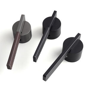 ओकली यूरोपीय शैली लक्जरी जस्ता मिश्र धातु काले भूरे रंग का सीधा बार दरवाजा दरवाजा लॉक हार्डवेयर इंटीरियर डोर हैंडल - Product Image 1