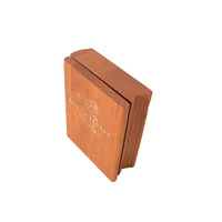 Horloge de table de bureau en bois poli décorative pour la maison modèle de salon artisanat en bois, boîtes en bois et panneaux muraux