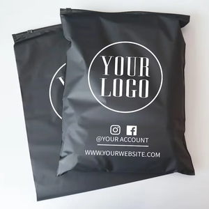 Sac à fermeture éclair d'emballage de vêtements personnalisé biodégradable noir mat givré sac à fermeture éclair zip-lock de vêtements en plastique PVC PE avec logo - Product Image 3