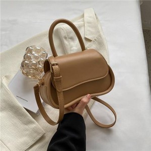 <span class=keywords><strong>À</strong></span> la mode Mini sacs <span class=keywords><strong>à</strong></span> <span class=keywords><strong>main</strong></span> en cuir pour femmes de luxe Mini <span class=keywords><strong>Sac</strong></span> <span class=keywords><strong>Main</strong></span> Pour Femme couleur bonbon robe Style chaîne populaire peu coûteux - Product Image 6