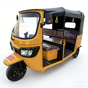Tricycles à passagers à essence <span class=keywords><strong>6</strong></span> <span class=keywords><strong>places</strong></span> Véhicule Tuk-Tuk Tricycles motorisés pour les excursions touristiques Motocyclettes 200cc de puissance - Product Image 1