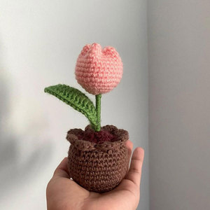 Planta de Tulipán Tejida a Crochet, Linda Decoración para el Hogar, Decoración Ecológica para Escritorio, Plantas Artificiales en Maceta para Regalos - Product Image 3