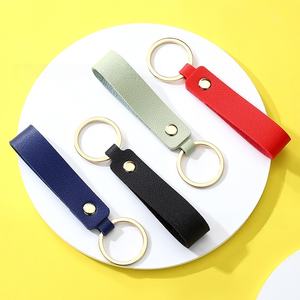 Porte-clés en cuir PU personnalisé promotionnel, cadeau tendance pour les propriétaires de voitures, porte-clés vierge pour gravure personnalisée - Product Image 2