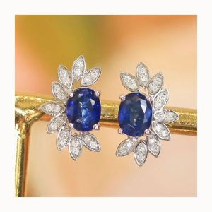 Boucles d'oreilles Xinfly en or blanc 18 carats avec saphir royal de 1,0 ct et diamant naturel de 0,11 ct - Product Image 1