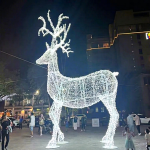 Esculturas de Renos Luminosas Personalizadas, Adaptables en Tamaño, Postura y Estilo de Iluminación para Hoteles, Parques y Grandes Proyectos Navideños - Product Image 1
