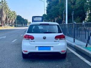 <span class=keywords><strong>Volkswagen</strong></span> <span class=keywords><strong>Golf</strong></span> FV7144TFATG <span class=keywords><strong>2013</strong></span> de Origen Chino - Auto Usado con Transmisión Automática 1.4T para Exportación - Product Image 3