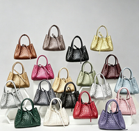 Sac à rabat pour femme en cuir PU tissé à la main, imprimé serpent, fermeture magnétique, bandoulière chaîne, grande capacité, sac à main de luxe tendance, polyester