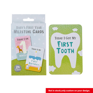Impression personnalisée, lot de 24 cartes de jalons de développement pour bébé en papier d'art épais et enduit, coins arrondis, avec trou de suspension pour présentation en magasin - Product Image 1