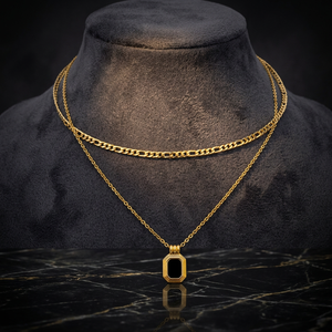 Collar con Colgante LAVINA de Acero de Titanio Chapado en Oro de 18K, Impermeable, Unisex, Personalizable, con Engaste Simple de Garra - Product Image 2