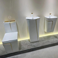 Commode carrée moderne multicolore water closet salle de bain en céramique cuvette de toilette montée au sol une pièce toilette pour hôtel