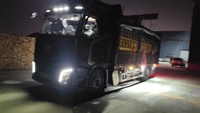 Petit camion à ordures compacté à moteur diesel 4x2 à transmission automatique pour la collecte et le transport des déchets domestiques