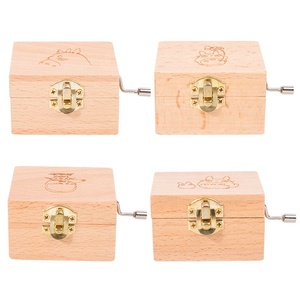 Carillon a manovella sempre brillante Mini Totoro Design in legno Dragon <span class=keywords><strong>Cats</strong></span> colore naturale durata del suono anni '30 compleanni per bambini - Product Image 3