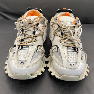 Chaussures de sport tendance et populaires de haute qualité pour hommes et femmes, avec design LED, pour un usage décontracté, pour hommes et femmes. - Product Image 3