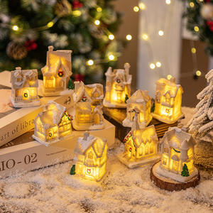 Pequeña resina de Navidad LED <span class=keywords><strong>casa</strong></span> luminosa Micro paisaje ornamento con calificación decoraciones de Navidad o regalos - Product Image 2