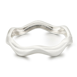 Nouveauté Bijoux fantaisie <span class=keywords><strong>Bracelet</strong></span> irrégulier pour femmes en alliage de zinc Design original Bracelets et joncs classiques à motif ondulé - Product Image 2