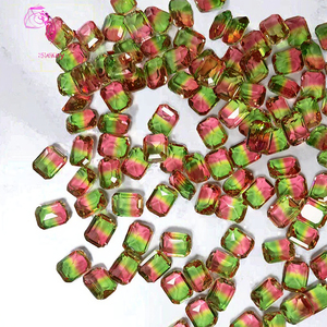 Vente en gros de pierres précieuses synthétiques bicolores en verre, taille émeraude, type tourmaline pastèque, traitées thermiquement, facettées, en vrac, pour la fabrication de bijoux - Product Image 2