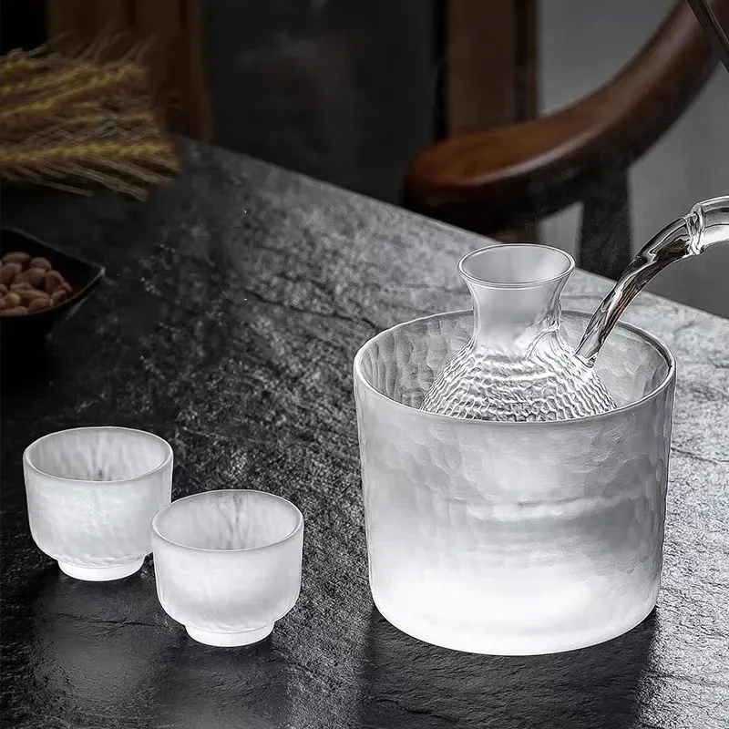 Modern OEM Sakura Wine Sake Set Bottle Fruit Rice Wine Shot Glass Transparent Style Japanese Soju Cup Glass