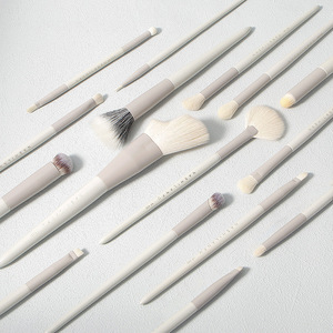 Nuevo juego de brochas de maquillaje, brocha para sombra de nariz, brocha para corrector, brocha para colorete en polvo suelto, brocha para base, brocha para labios, herramientas de belleza - Product Image 1