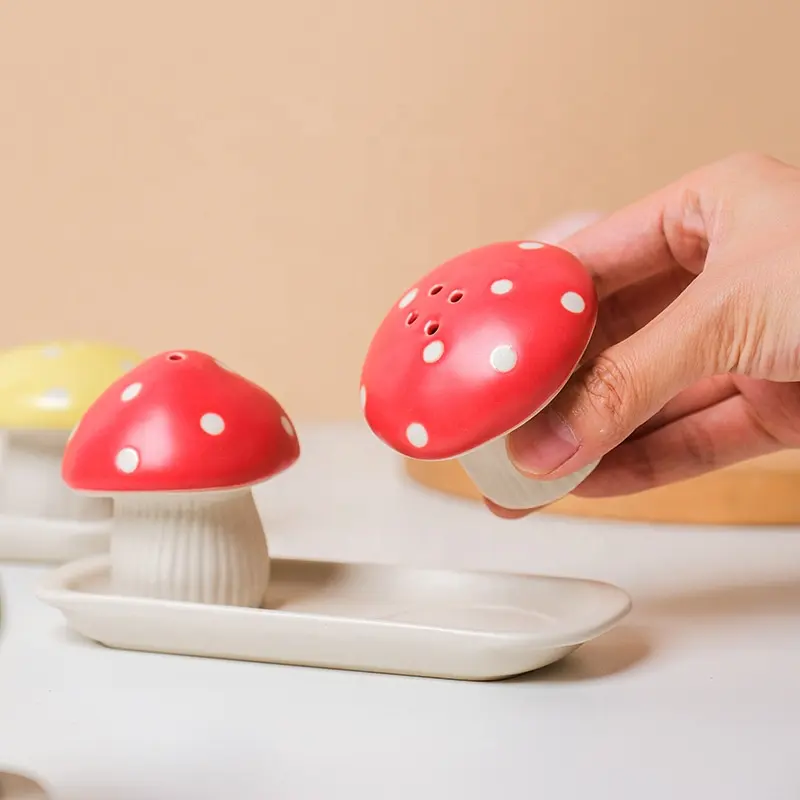 Schönes Pilz-Salt- und Pfeffer-Rührbecher-Set Keramik-Gewürzglas Pilzförmiger Küchen-Gewürzbehälter