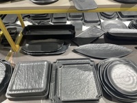 Solution complète de production de vaisselle en mélamine de 400 tonnes, presse hydraulique automatique pour la fabrication de vaisselle, de tuiles de mahjong et de dominos