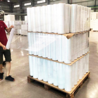Film étirable pour palettes en plastique PE LLDPE de haute qualité, imprimé sur mesure, film étirable pour palettes en couleur, film étirable rigide en PE