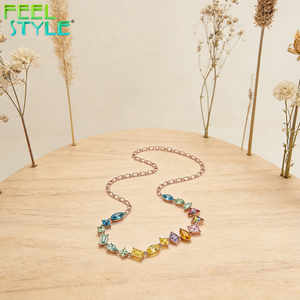 Collar Personalizado con Piedras Preciosas de Circonia Cúbica Geométricas y Coloridas, <span class=keywords><strong>Cadena</strong></span> de Eslabones Ovalados de Acero Inoxidable 316 con Baño de Oro PVD Grueso - Product Image 3