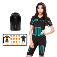 Kablosuz EMS Kas Geliştirme Kıyafeti Bluetooth Uygulama Kontrollü Tam Vücut Profesyonel Fitness Kıyafeti