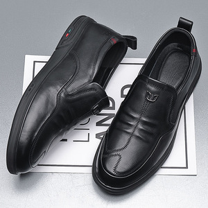 รองเท้าผู้ชาย ฤดูใบไม้ร่วง 2025 สไตล์ใหม่ รองเท้าหนังลำลองธุรกิจอเนกประสงค์สำหรับผู้ชาย พื้นรองเท้าหนังนิ่มแบบชิ้นเดียว ผิวสัมผัสนุ่ม - Product Image 1