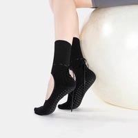 Chaussettes de yoga antidérapantes pour femmes avec logo personnalisé, en coton, mi-mollet, dos ouvert, cordon de serrage, ruban, Pilates, danse, fitness, OEM