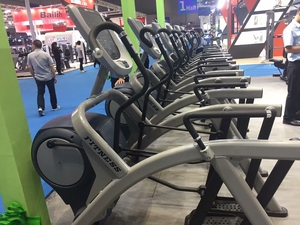 Máy Elliptical Mới Thiết Bị Tập Thể Dục Tim Mạch Leo Cầu Thang Thiết Bị Tập Luyện Thể Hình Vòng Cung - Product Image 6