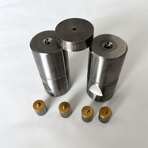 Ensemble de poinçons de goupille de rouleau d'acier au tungstène de production personnalisée tige de poinçonnage d'aiguille poinçonnage vis de broche de poinçon moule en aggloméré - Product Image 6