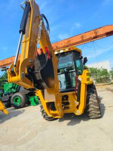 मुफ्त शिपिंग 4x4 व्हील/बैकहोए लोडर आर्डर एपा इंजन बैकहोए - Product Image 3