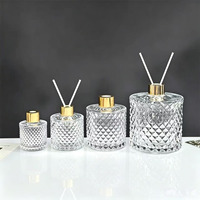 Diffuseur de parfum en verre cylindrique de luxe 50ml/100ml/200ml avec bâtonnets, rechargeable, couleur et emballage personnalisables