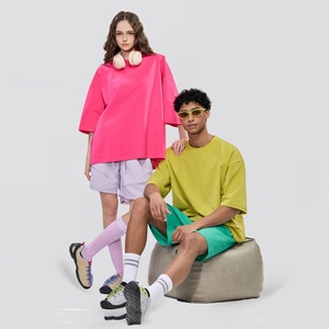 T-shirt da <span class=keywords><strong>uomo</strong></span> streetwear personalizzata con logo, taglio cropped, traspirante, fresca, morbida, tinta unita, con spalle scese - Produttore di <span class=keywords><strong>abbigliamento</strong></span> - Product Image 4