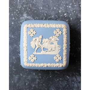 Boîte rectangulaire moderne en jaspé Wedgwood, bleu classique, scène néoclassique, fabrication artisanale, bijoux anglais, rangement de mariage, modèle anglais - Product Image 2