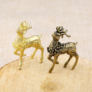 Porte-clés créatif en laiton en forme de cerf, couleur bronze, 45x50mm, accessoires pour clés de voiture - Product Image 1