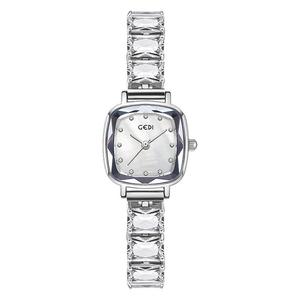 Reloj de Cuarzo Cuadrado de Lujo para Mujer con Brazalete de Zirconia Premium, Diseño de Hielo Fragmentado de Nicho, Moda Femenina - Product Image 5